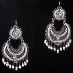 Oaxaca Arracada Sterling Silver Filigree Earrings with White Seed Pearls – Medium Size